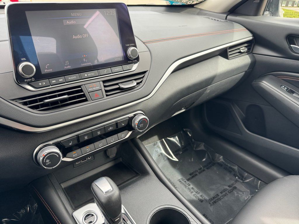 Used 2021 Nissan Altima 2.5 SR w/ SR Premium Package FWD image 29