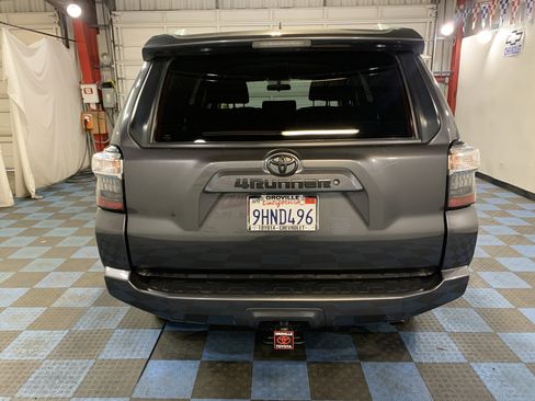 Used 2018 Toyota 4Runner SR5 image 14