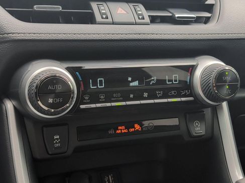 Used 2025 Toyota RAV4 XLE Premium FWD image 20