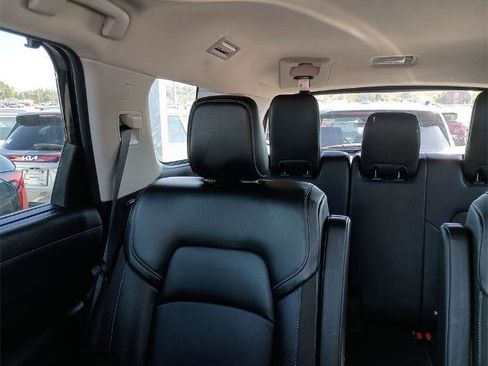 Certified 2024 Nissan Pathfinder SL w/ SL Premium Package image 12