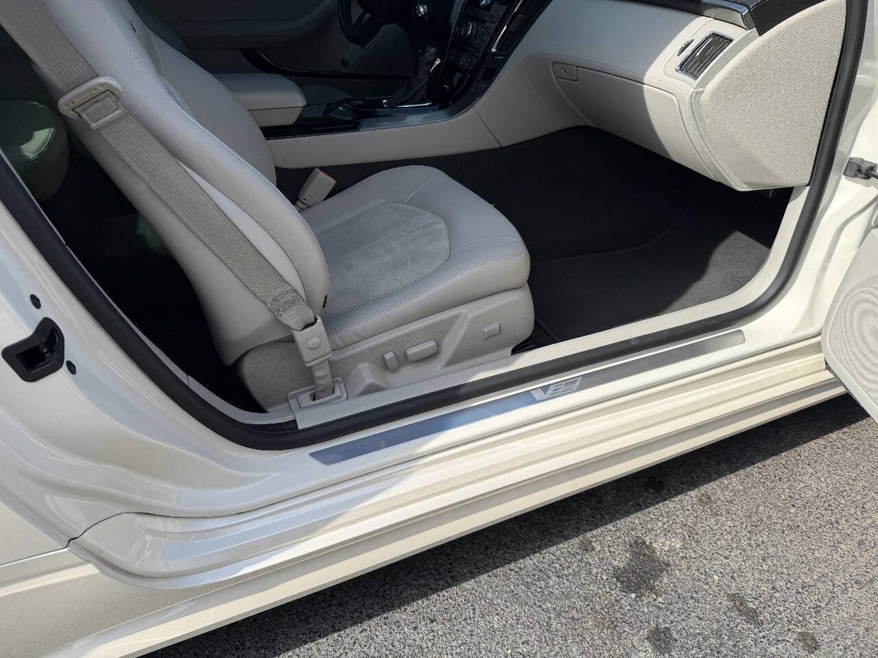 Used 2012 Cadillac CTS V RWD image 73