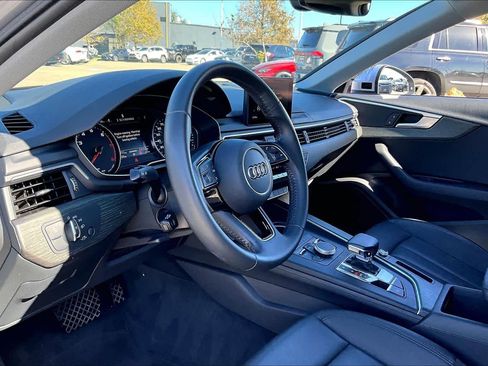 Used 2019 Audi A4 2.0T Premium image 14