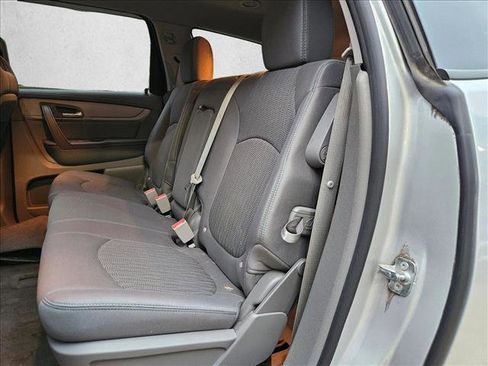 Used 2017 Chevrolet Traverse LS FWD image 14