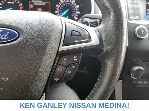 Used 2015 Ford Edge SEL AWD/4WD image 31