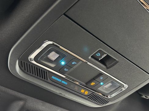 Used 2024 Ford F350 Lariat w/ Chrome Package image 38