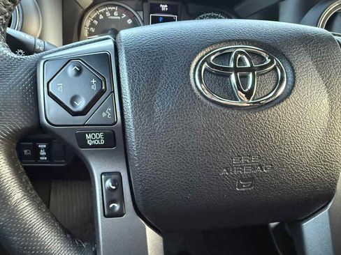 Used 2021 Toyota Tacoma TRD Off-Road image 24