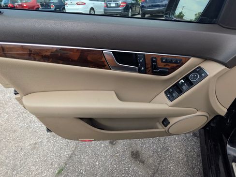 Used 2012 Mercedes-Benz C 300 4MATIC Sedan image 11