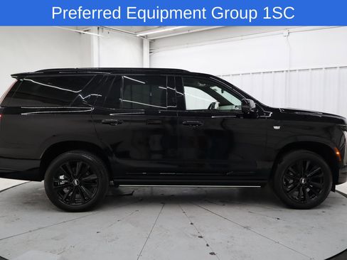 Used 2026 Cadillac Escalade Sport image 2