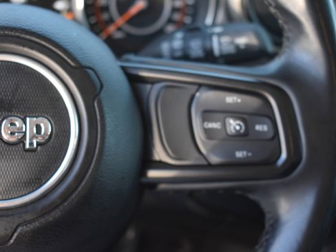 Used 2021 Jeep Wrangler Unlimited Sport AWD/4WD image 13