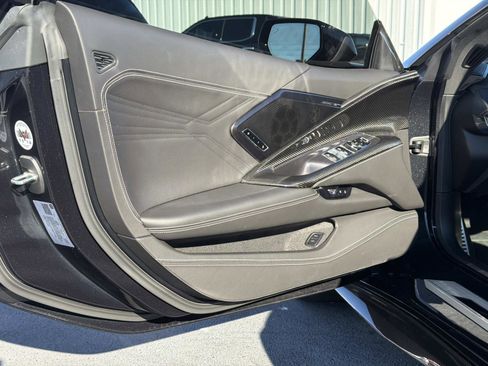 Used 2024 Chevrolet Corvette Z06 w/ Z07 Performance Package image 13