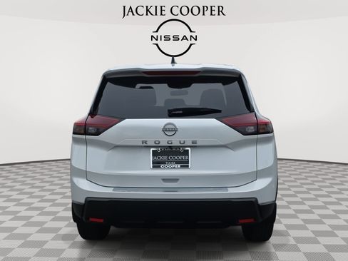 New 2026 Nissan Rogue SV w/ Cold Weather Package FWD image 6