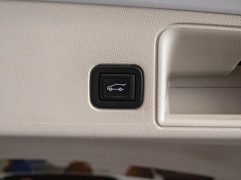 Used 2023 GMC Terrain Denali image 26