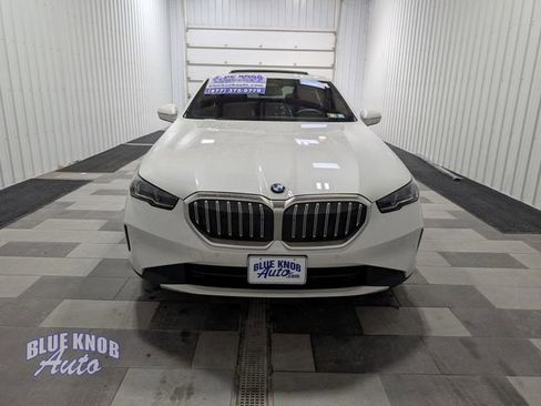 Used 2024 BMW 530i xDrive w/ Premium Package image 6