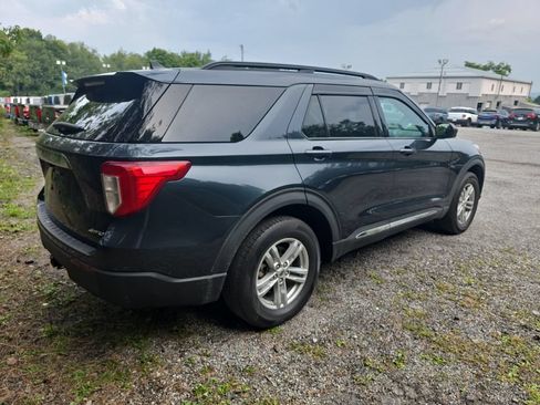 Used 2022 Ford Explorer XLT w/ Class IV Trailer Tow Package AWD/4WD image 8