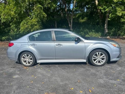 Used 2014 Subaru Legacy 2.5i w/ Alloy Wheel Package AWD/4WD image 2