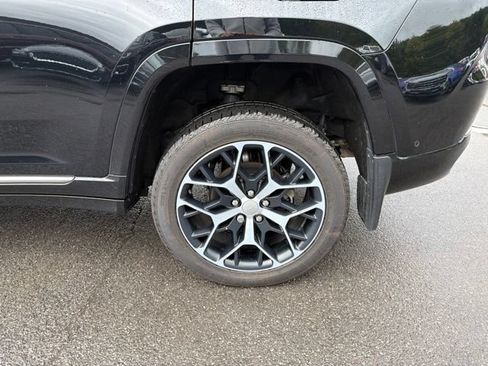 Used 2023 Jeep Grand Cherokee Summit w/ Adv Protech Group IV AWD/4WD image 14