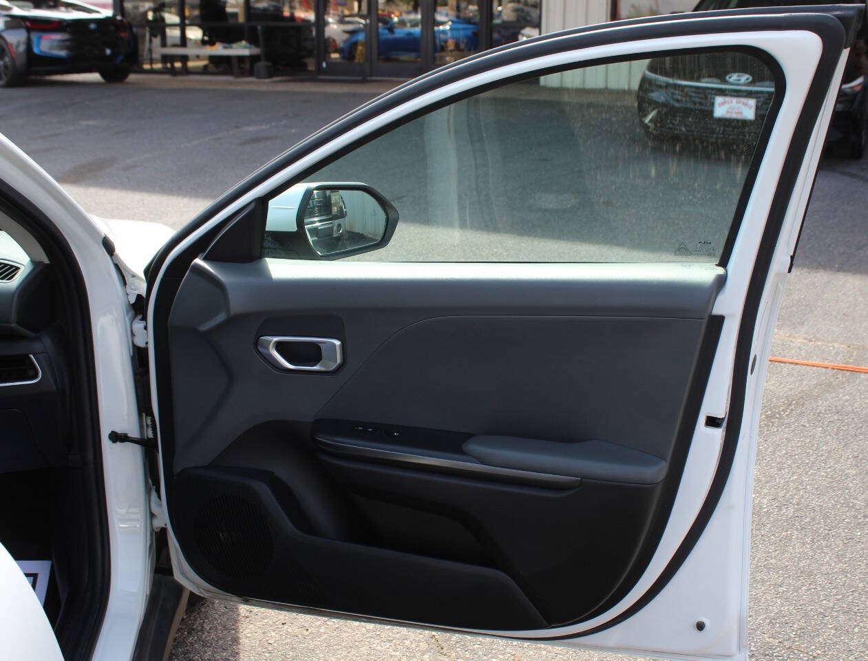 Used 2025 Kia K4 FWD image 9