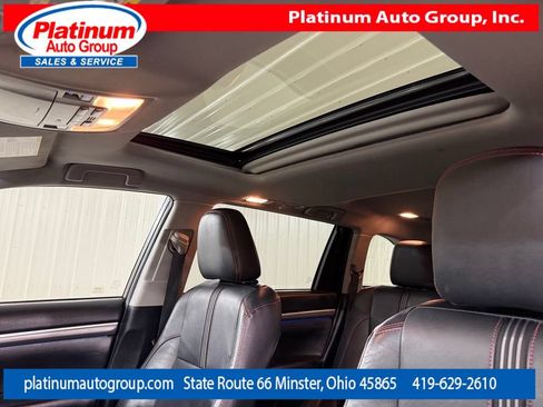 Used 2019 Toyota Highlander SE AWD/4WD image 28