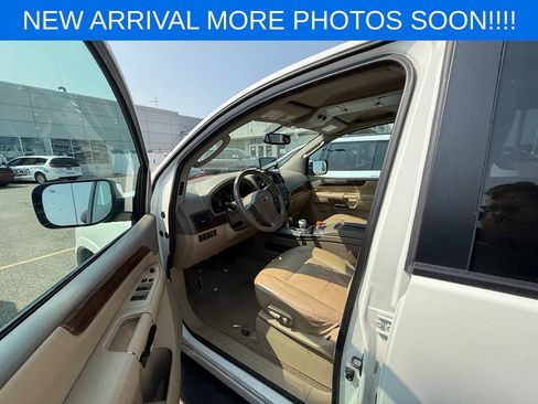 Used 2011 Nissan Armada SL AWD/4WD image 12