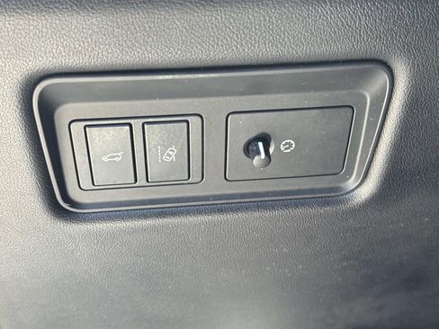 Used 2017 Land Rover Range Rover Sport Supercharged image 23