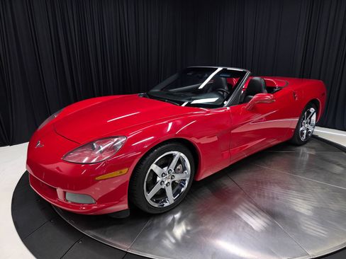 Used 2007 Chevrolet Corvette Convertible w/ Preferred Equipment Group RWD image 42