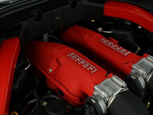 Certified 2024 Ferrari Roma Spider image 17