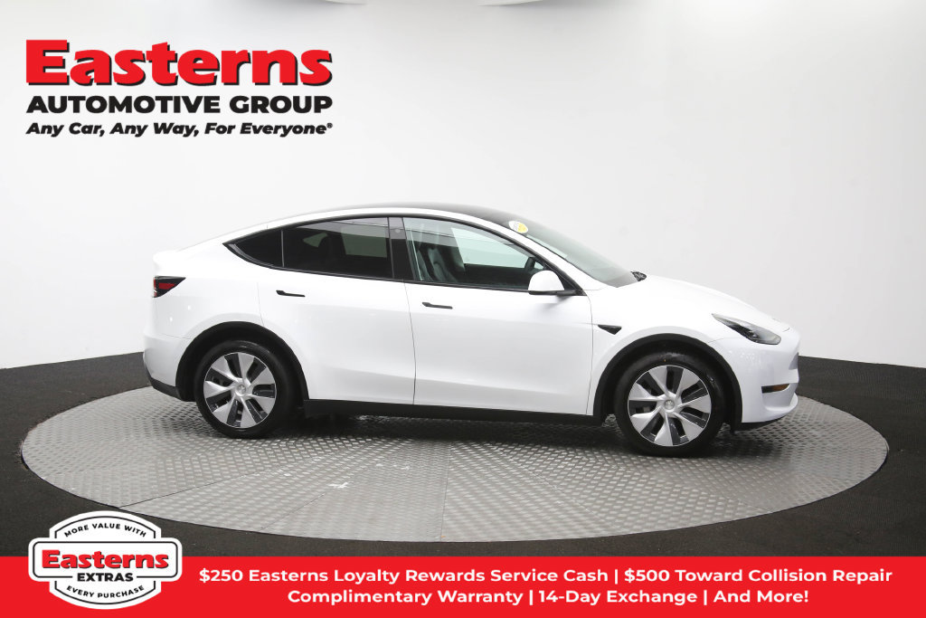 Used 2022 Tesla Model Y Long Range AWD/4WD image 42