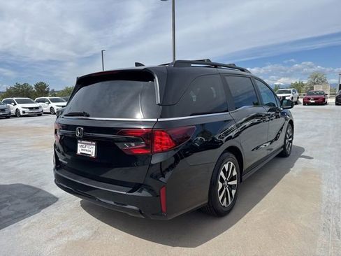 Certified 2026 Honda Odyssey EX-L image 8