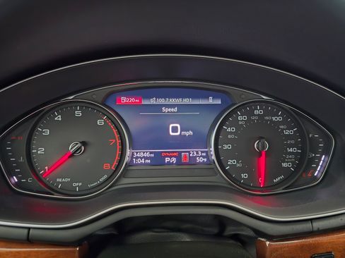 Used 2023 Audi A4 2.0T Premium w/ Convenience Package image 38