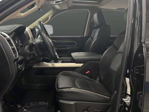 Used 2022 RAM 3500 Laramie AWD/4WD image 9