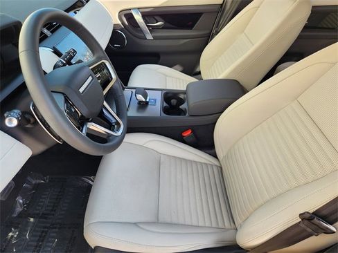 New 2025 Land Rover Discovery Sport S image 9