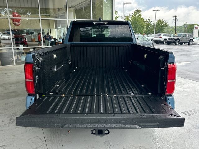 Used 2026 Toyota Tacoma SR5 AWD/4WD image 25