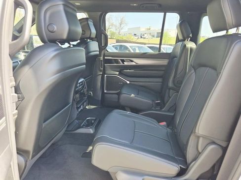 New 2026 Jeep Grand Wagoneer L 4WD w/ Premium Group I image 16