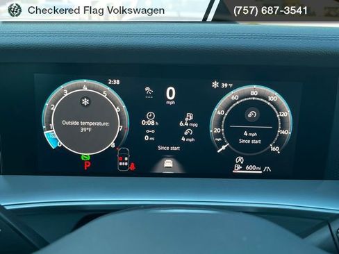 New 2026 Volkswagen Tiguan SE AWD/4WD image 33