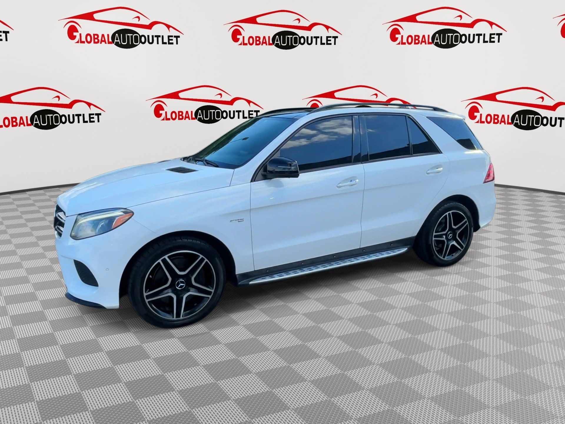 Used 2018 Mercedes-Benz GLE 43 AMG 4MATIC image 4