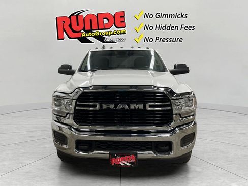 Used 2019 RAM 3500 Big Horn image 9