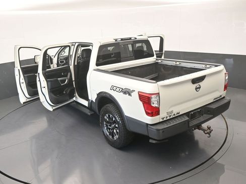 Used 2018 Nissan Titan PRO-4X w/ Pro-4x Convenience Package image 74