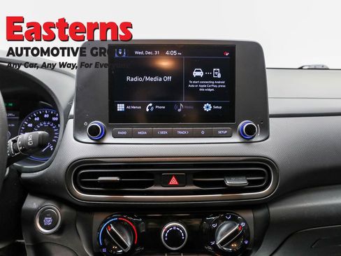 Used 2023 Hyundai Kona SEL image 12