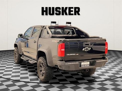 Used 2019 Chevrolet Colorado ZR2 w/ ZR2 Midnight Special Edition image 5