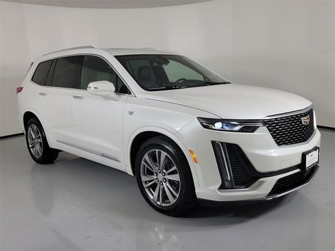 Certified 2023 Cadillac XT6 Premium Luxury image 1
