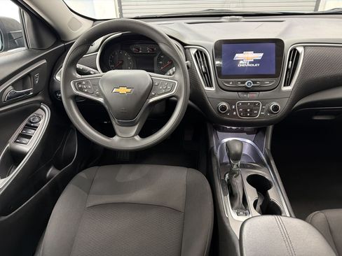 Used 2024 Chevrolet Malibu LT FWD image 25