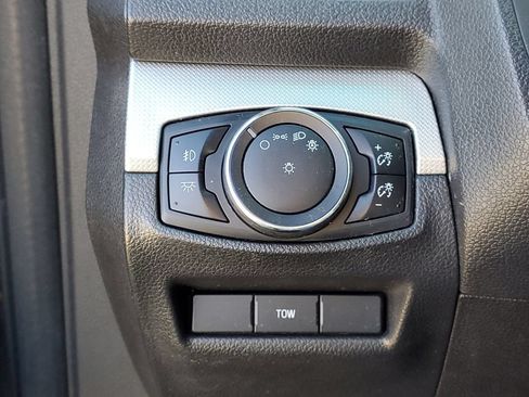 Used 2014 Ford Explorer XLT AWD/4WD image 17