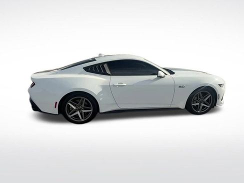 Used 2024 Ford Mustang GT Premium image 33