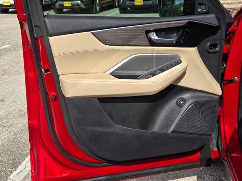 Certified 2025 Acura MDX SH-AWD w/ Advance Package image 10