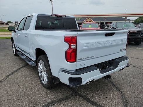 Used 2026 Chevrolet Silverado 1500 High Country w/ High Country Premium Package AWD/4WD image 7