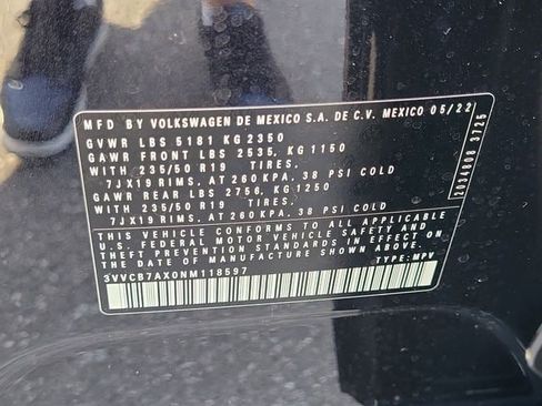 Certified 2022 Volkswagen Tiguan SE R-Line FWD image 29