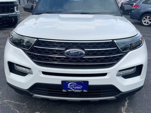 Used 2020 Ford Explorer XLT w/ Equipment Group 202A AWD/4WD image 2