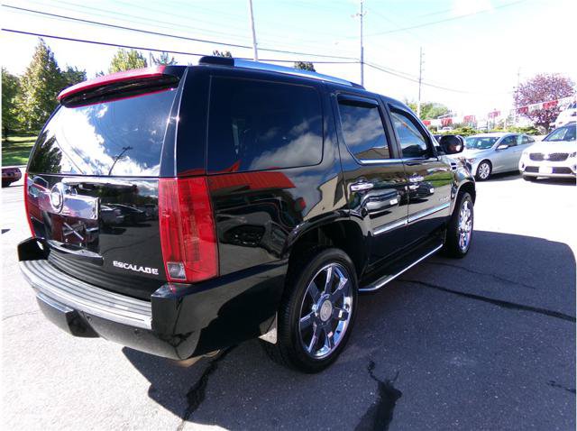 Used 2007 Cadillac Escalade AWD w/ Information Package image 2