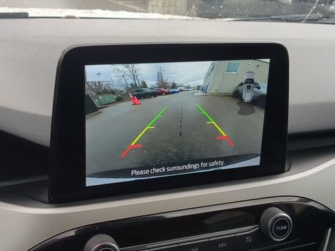 Used 2020 Ford Escape SE image 31