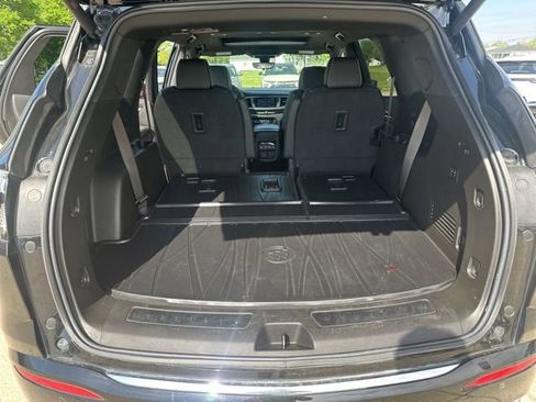 Used 2024 Buick Enclave Avenir w/ Avenir Technology Package FWD image 27